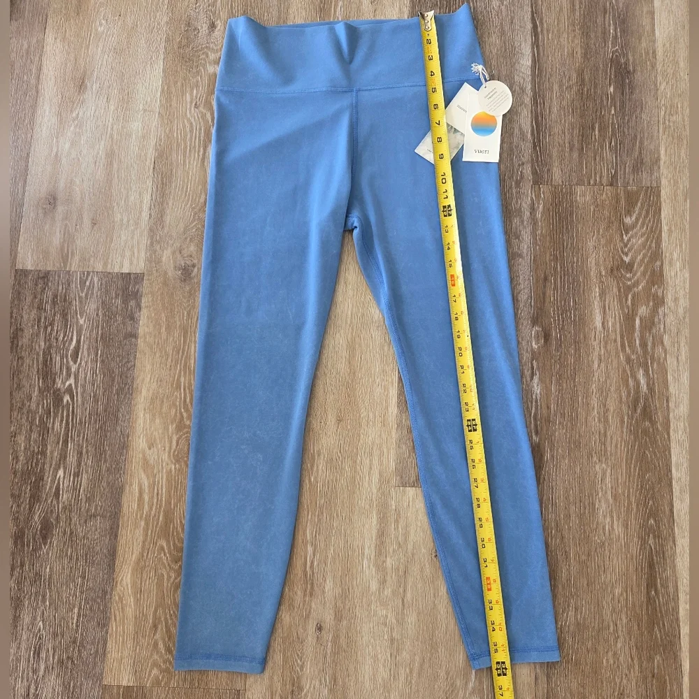 Vuori Washed Studio Legging NWT Athletic Athleisure Yoga Cerulean Blue Active - Picture 6 of 14